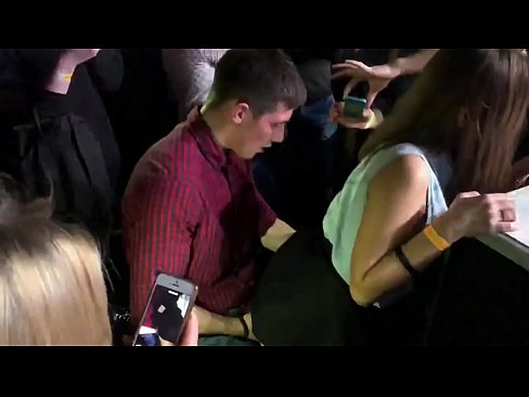 ❤️ Kugonana kwenikweni mu kalabu yausiku yaku Russia. Mtsikana wazaka 18 waku Russia ku anus ndi nyini adathamangitsidwa mu kalabu yausiku Zolaula zapamwamba pa ny.pornhills-com.ru  ❌